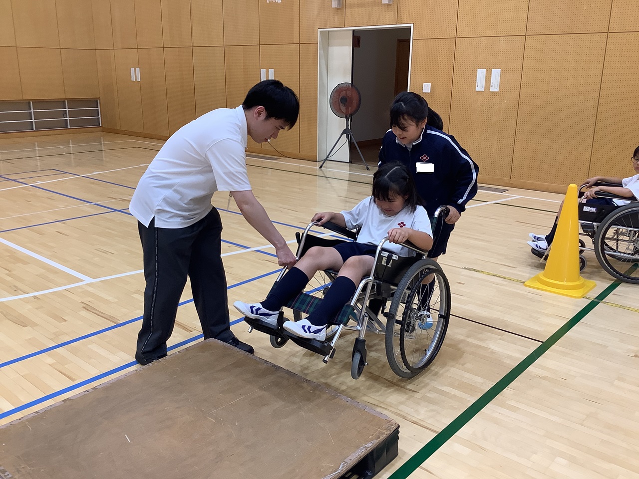 ４年生車いす体験♿