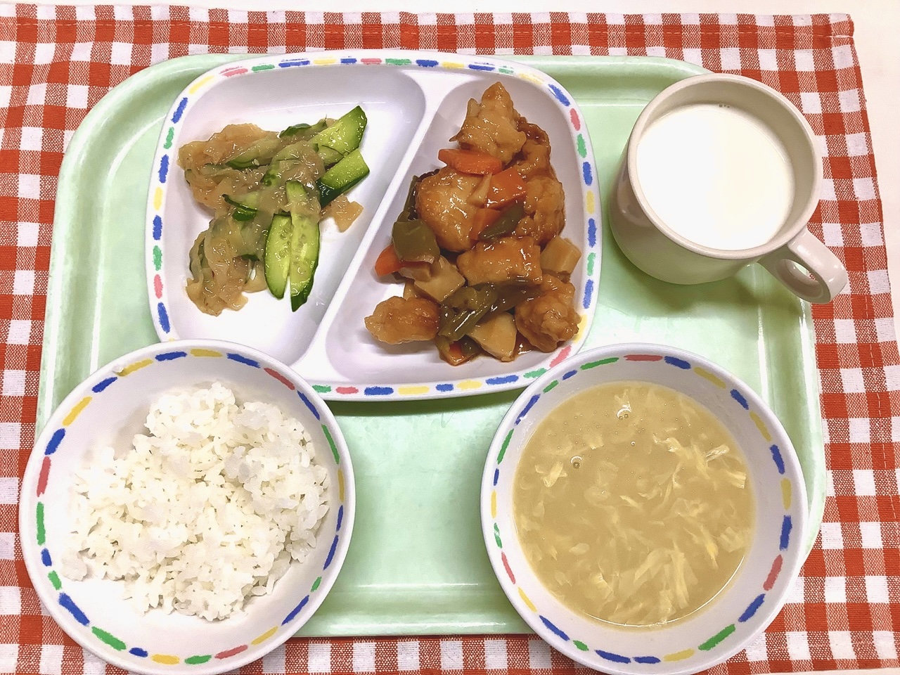 10月22日(水)　特製中華の日🦐