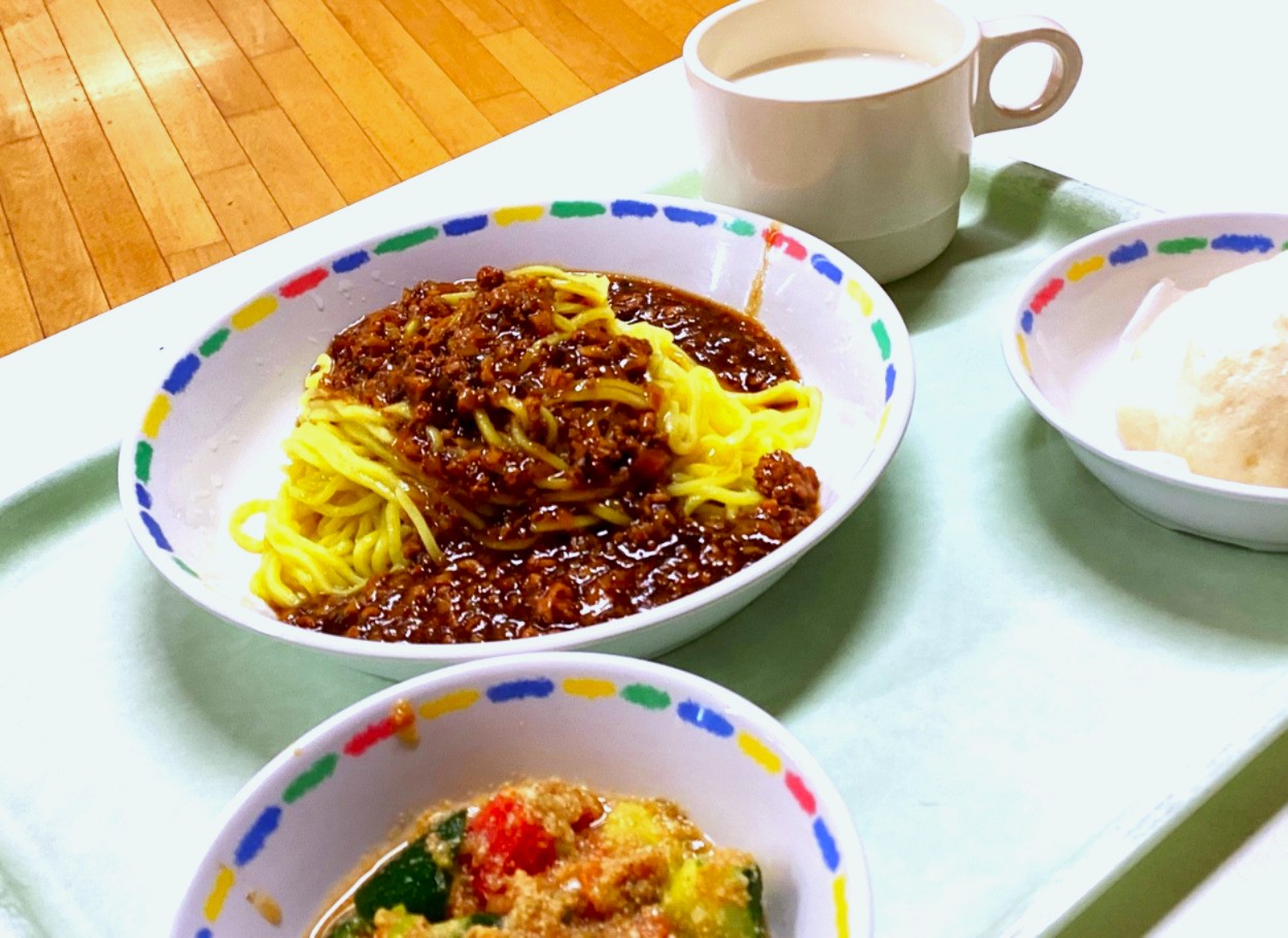 12月5日(金)　ジャージャー麵🍜