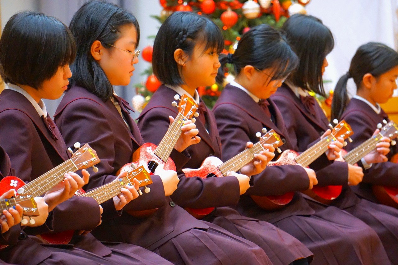 12月17日(水)の礼拝　ウクレレクラブ